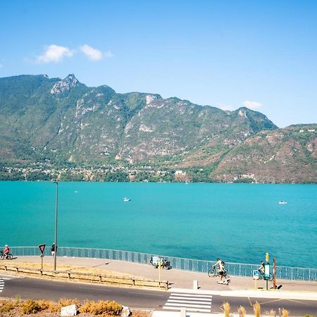 Cabana & Fenetre Sur Lac - Terrasse & Parking Tresserve Kültér fotó